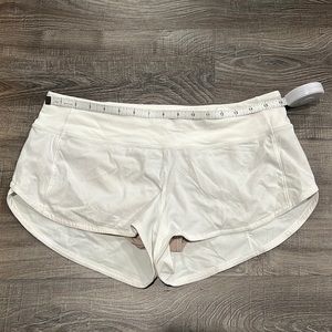 Lululemon Speed up low rise lines shorts 2.5